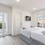 Bonce - Five Bedroom With Private Swimming Pool Villa *