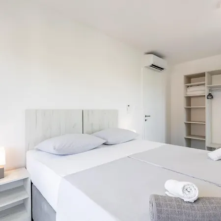 Bonce - Five Bedroom With Private Swimming Pool * Kaštela