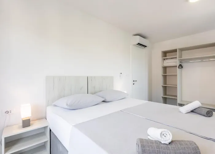 Bonce - Five Bedroom With Private Swimming Pool * Kaštela
